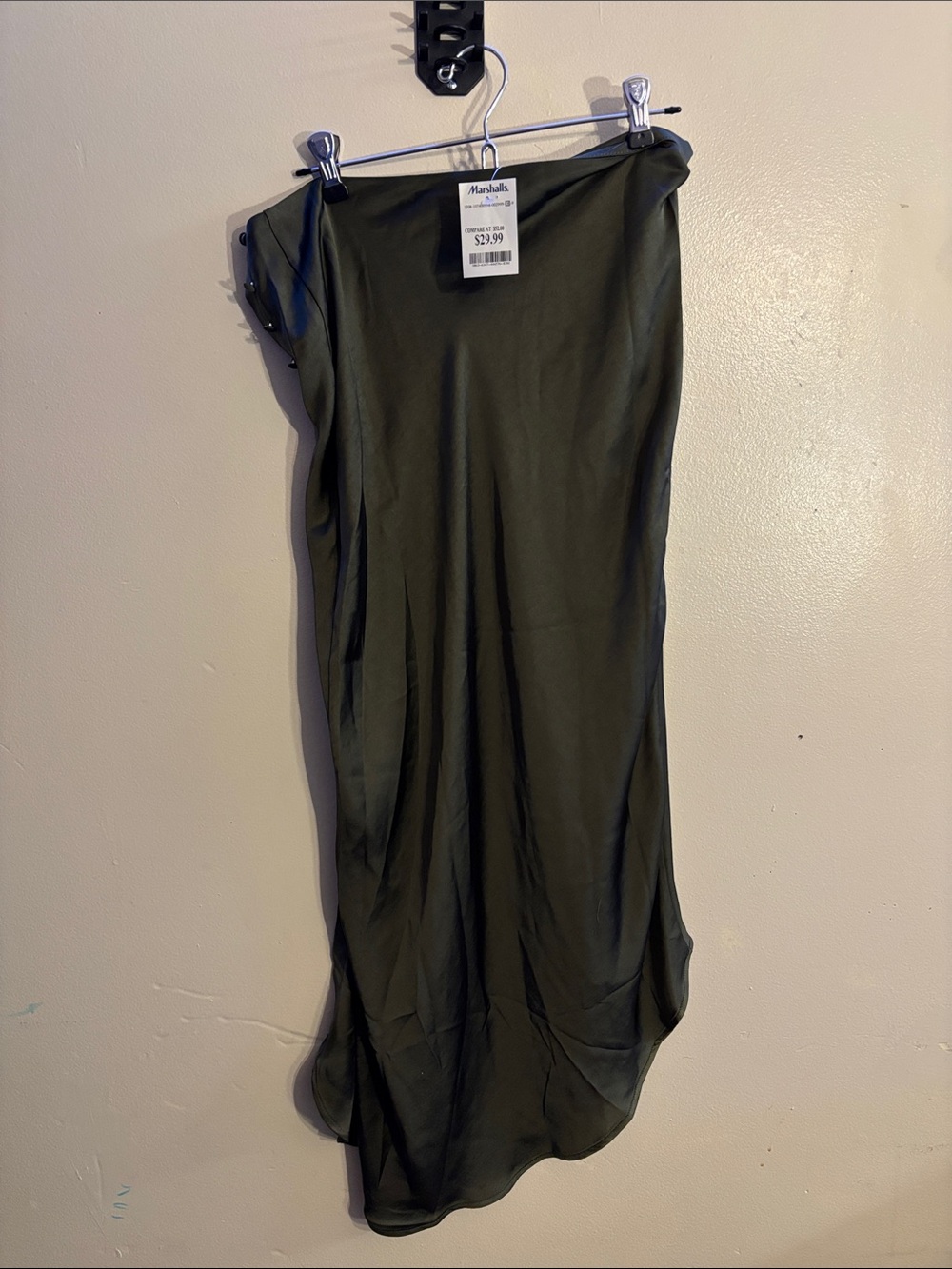 Dress - Picture 2 of 3